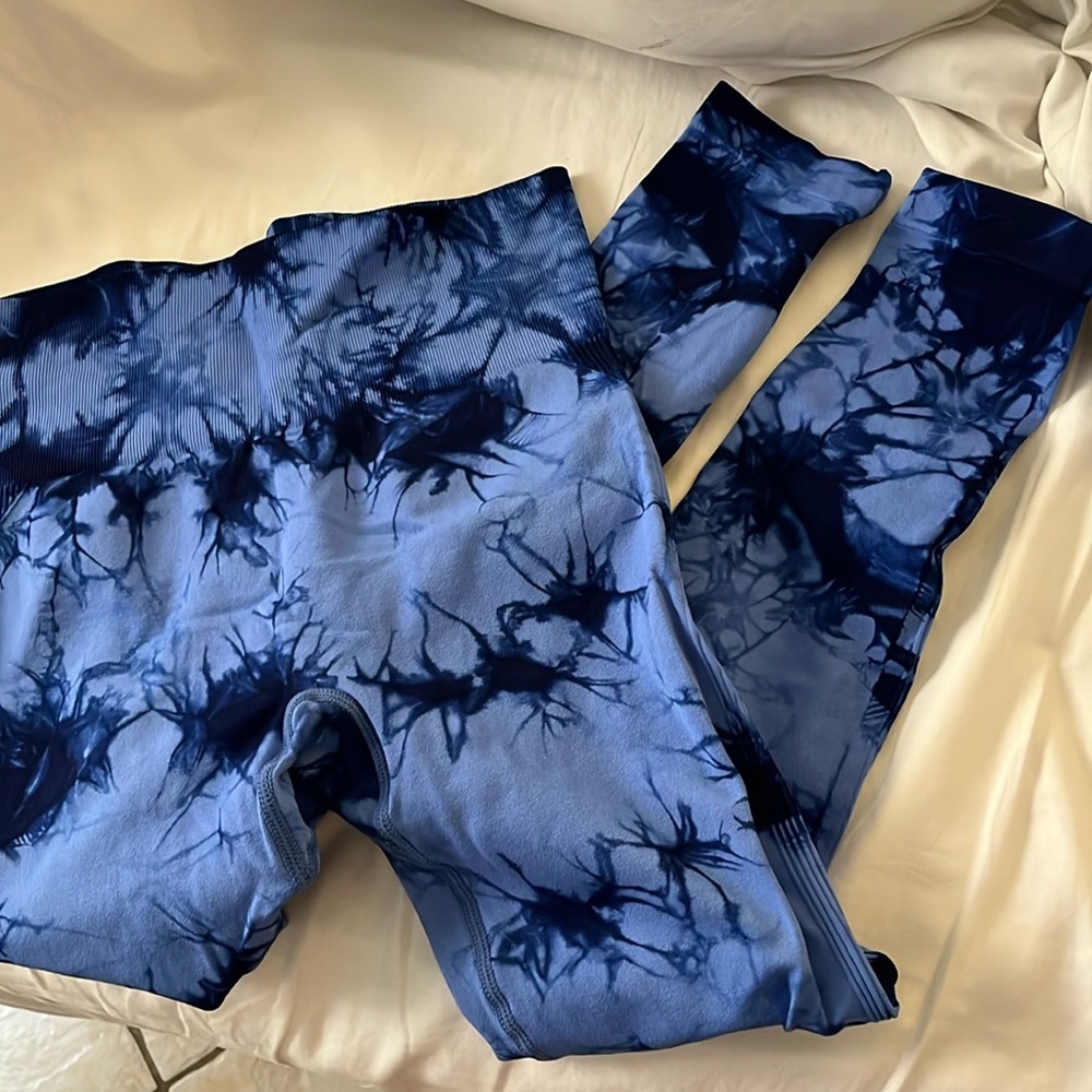 Blue leggings M NWOT